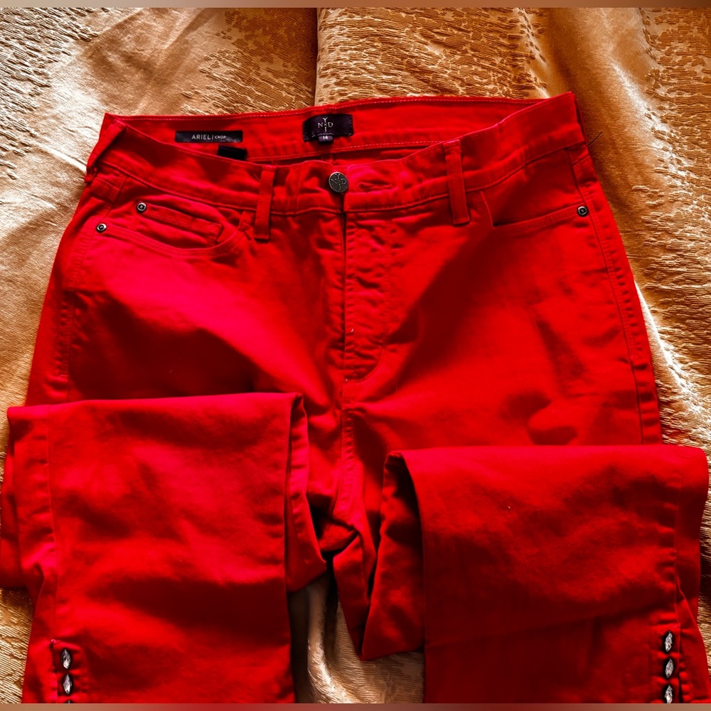Not Your Daughter Jeans in a red-Ariel crop size 14